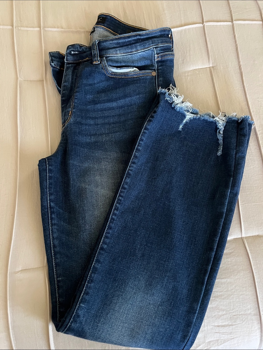 Judy Blue Dark Wash Distressed Frayed Hem Bootcut Jeans - Picture 1 of 1